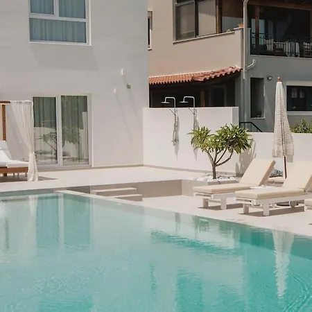 Ennea Suites-space *