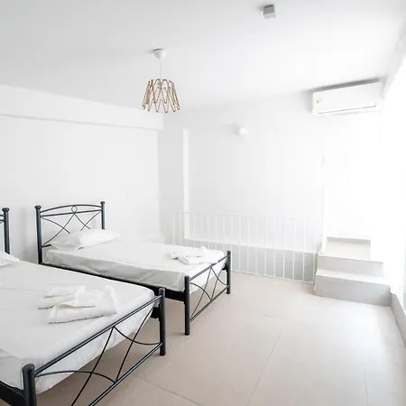 Ennea Suites-space 公寓